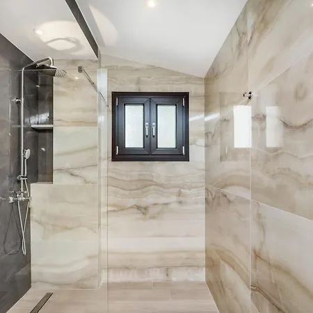 Epta Villas Luxury Redefined Agia Paraskevi  Extérieur photo