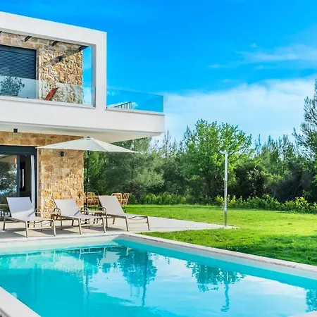 Epta Villas Luxury Redefined Agia Paraskevi  Extérieur photo